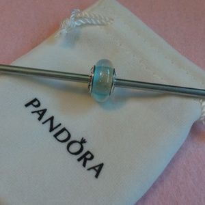 Pandora Disney Princess Elsa Ice Blue Glow Murano